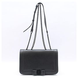 Salvatore Ferragamo Borsa a tracolla con catena e fiocco in pelle nera