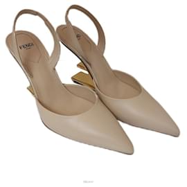 Décolleté slingback in pelle beige da donna - Fendi