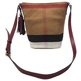 Burberry Borsa Ashby Bucket Crossbody Small
