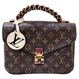 Louis Vuitton Pochette Metis
