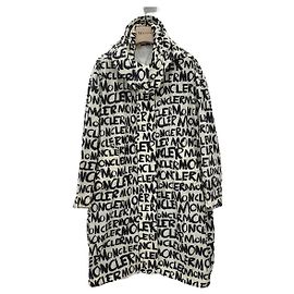 Giacca con cappuccio in nylon Moncler Amsterdam