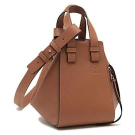 Borsa Hammock Compatta in Vitello Classico - Loewe