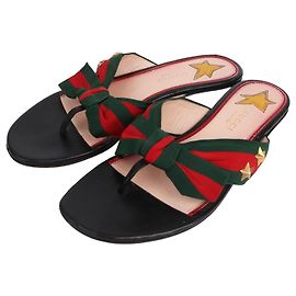 Gucci Sandali con fascia in grosgrain borchiata
