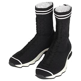 Fendi High-Top Strick-Sneaker in Mesh-Optik