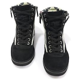 Chanel Botas cortas de combate para mujer en ante negro y lona con logotipo CC con cordones