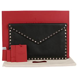 Clutch Envelope Rockstud in pelle nera - Valentino