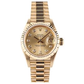 Rolex Relógio Datejust em ouro amarelo com ponto de diamante para mulher