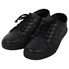 Gucci Sneakers low top in tela GG nera
