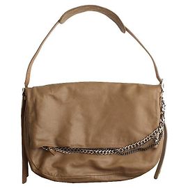 Jimmy Choo Grande borsa a tracolla con patta, colore beige latte e decorazione con catena argentata
