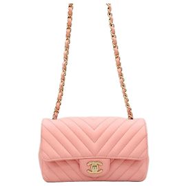 Chanel Mini borsa a tracolla Classic New Chevron Rosa