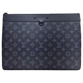 Louis Vuitton Pochette Discovery GM Clutch