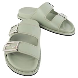 Fendi Sandali Slide in Pelle Taglia