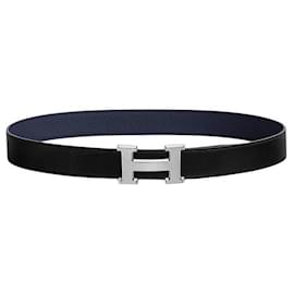 Hermès Cinturón reversible de cuero negro y azul marino para hombre con hebilla plateada mate de doble cara