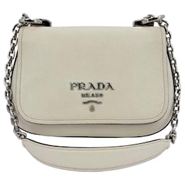 Prada Borsa a tracolla Saffiano con logo e catena argentata
