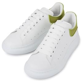 Sneakers Oversized con linguetta sul tallone - Alexander Mcqueen
