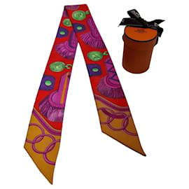 Twilly Schal (Ausstellungsqualität, Seide) - Hermès