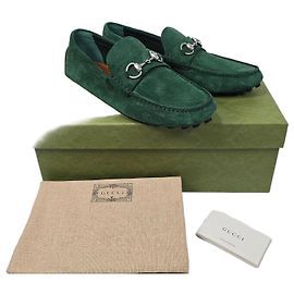 Gucci Mocassino Driver in scamosciato con morsetto