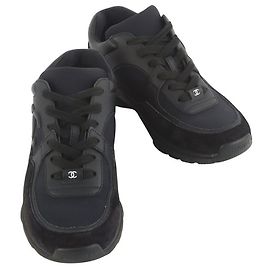 Chanel Cruise Sneaker aus schwarzem Leder und Wildleder mit CC-Logo