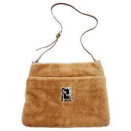 Fendi Borsa a tracolla in shearling marrone