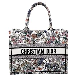 Tote de lona Lucky Flower Calendar com bordado total Medium SKU - Dior