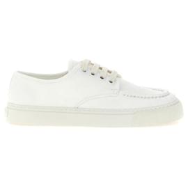 Sneakers con lacci e punta tonda - Prada