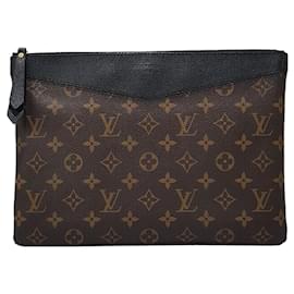 Clutch Monogram Daily Pouch - Louis Vuitton