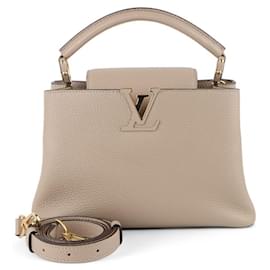 Louis Vuitton Borsa a tracolla mini Taurillon Capucines BB