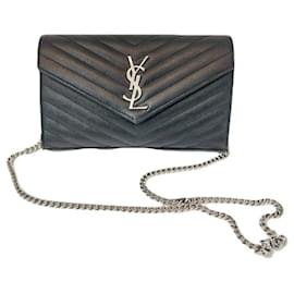 Borsa a tracolla YSL Cassandra Medium Black Monogram Matelassé con catena argentata - Saint Laurent