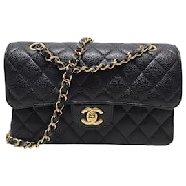 Chanel Classic Flap Schultertasche in Caviar Gold Small