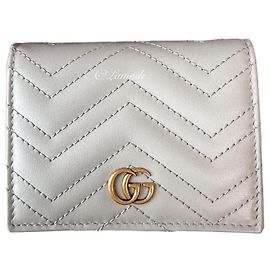 Gucci Portacarte GG Marmont in pelle beige chiaro DTDHT