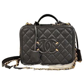 Chanel Serie di beauty case