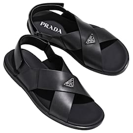Sandali in pelle nera - Prada