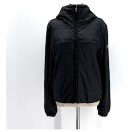 Prada Chaqueta corta acolchada ligera con logotipo Triangle en Re-Nylon