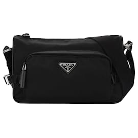 Prada Borsa a tracolla in nylon e pelle Saffiano misura Medium