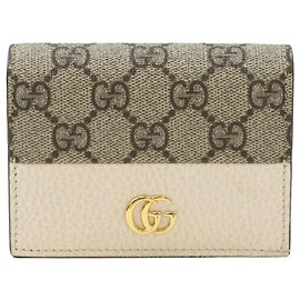 Gucci Portacarte GG Marmont Beige