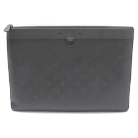 Clutch Monogram Shadow - Louis Vuitton