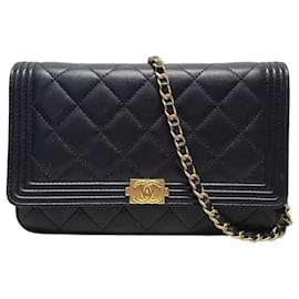 Chanel Borsa a tracolla Boy WOC in agnello nero e oro