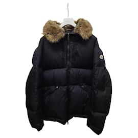 Giacca imbottita con cappuccio in pelliccia sintetica Black Badge - Moncler