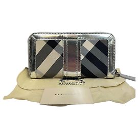 Burberry Cartera larga de PVC