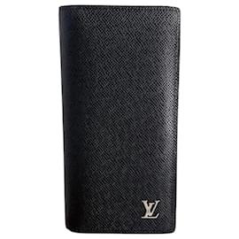 Louis Vuitton Taiga LV Brazza Wallet