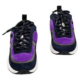 Chanel Sneakers in scamosciato viola da donna