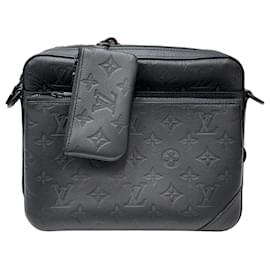 Louis Vuitton Borsa a tracolla Shadow Trio