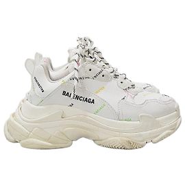 Balenciaga Sneakers Triple con Logo All-Over