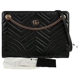 Gucci Borsa a tracolla GG Marmont in pelle trapuntata nera