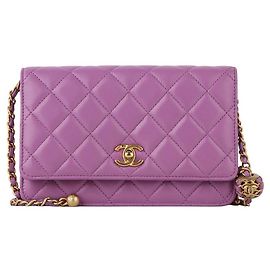 Chanel Borsa a tracolla Classic WOC in pelle di agnello con catena a sfere dorata