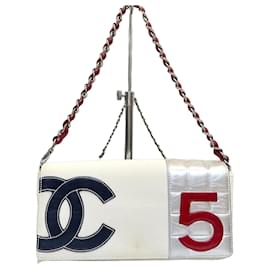 Chanel Serie di borse baguette in tela con catena