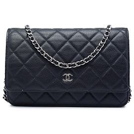 Portafoglio con catena Chanel Black CC in Caviar trapuntato