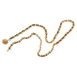 Chanel Ledergürtel mit Goldbeschichtung und Kette