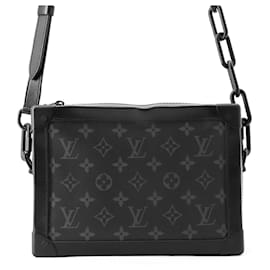 Borsa a tracolla Louis Vuitton Monogram Eclipse Soft Trunk