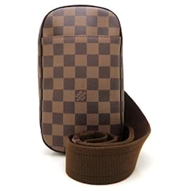 Louis Vuitton Damier Pochette Gange